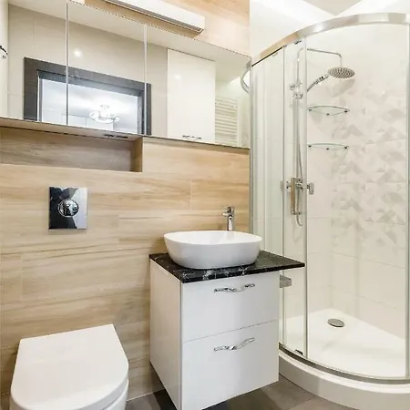 Star4you شقة فروتسواف